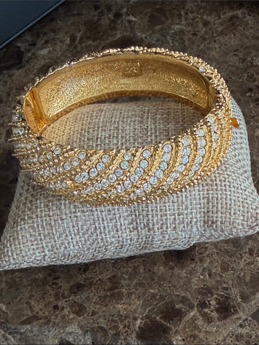 Joan Rivers clamper Gold Crystal PavƩ Cuff - Elegant